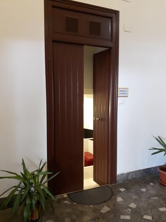 Ferienwohnung A Un Passo Dal Massimo Palermo Exterior foto